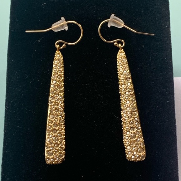 ALEXIS BITTAR • Vintage Miss Havisham Modern Sculpted Crystal Encrusted Earrings - Picture 3 of 8